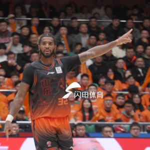 开云体育app-赢下齐鲁德比！山东高速男篮85-76力克青岛，取得两连胜